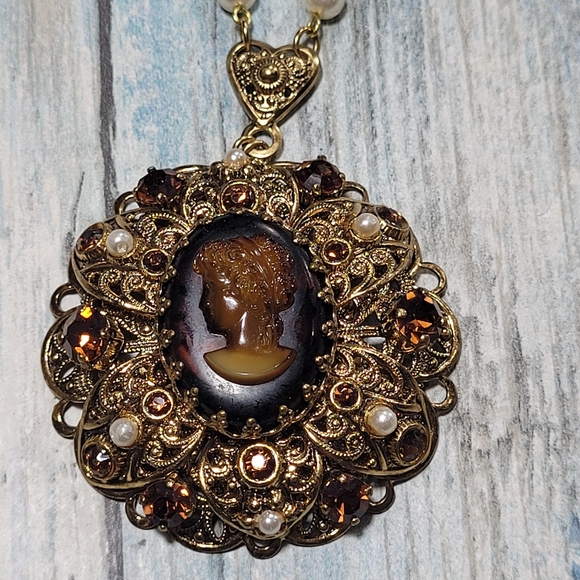 Vintage West Germany Cameo Necklace and Earrings Set. - Picture 4 of 16
